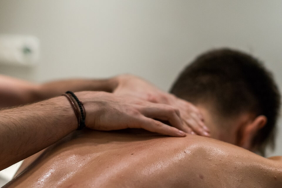 массаж спины